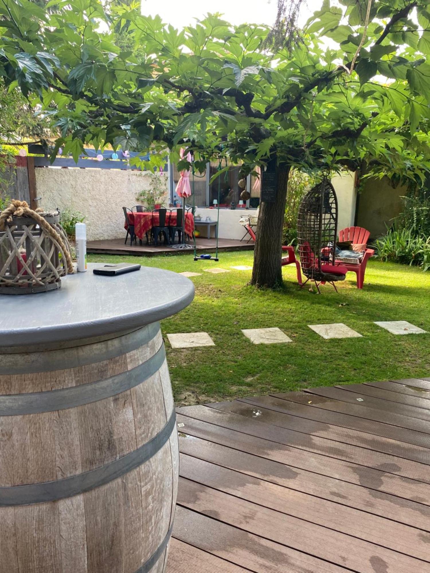 Le Mazet Des Beaujots Hotel Monteux Ngoại thất bức ảnh